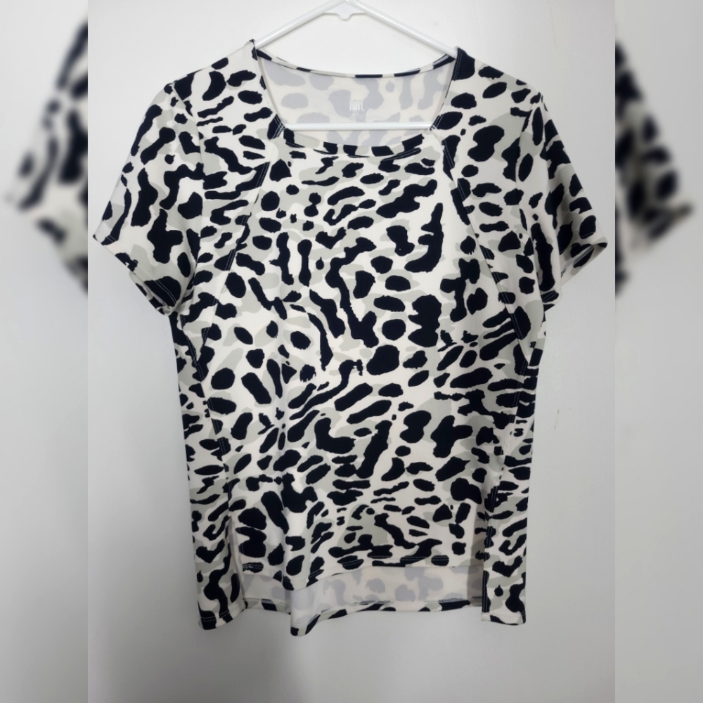 Tail Jungle Cat Print Active Top Medium - Picture 1 of 4